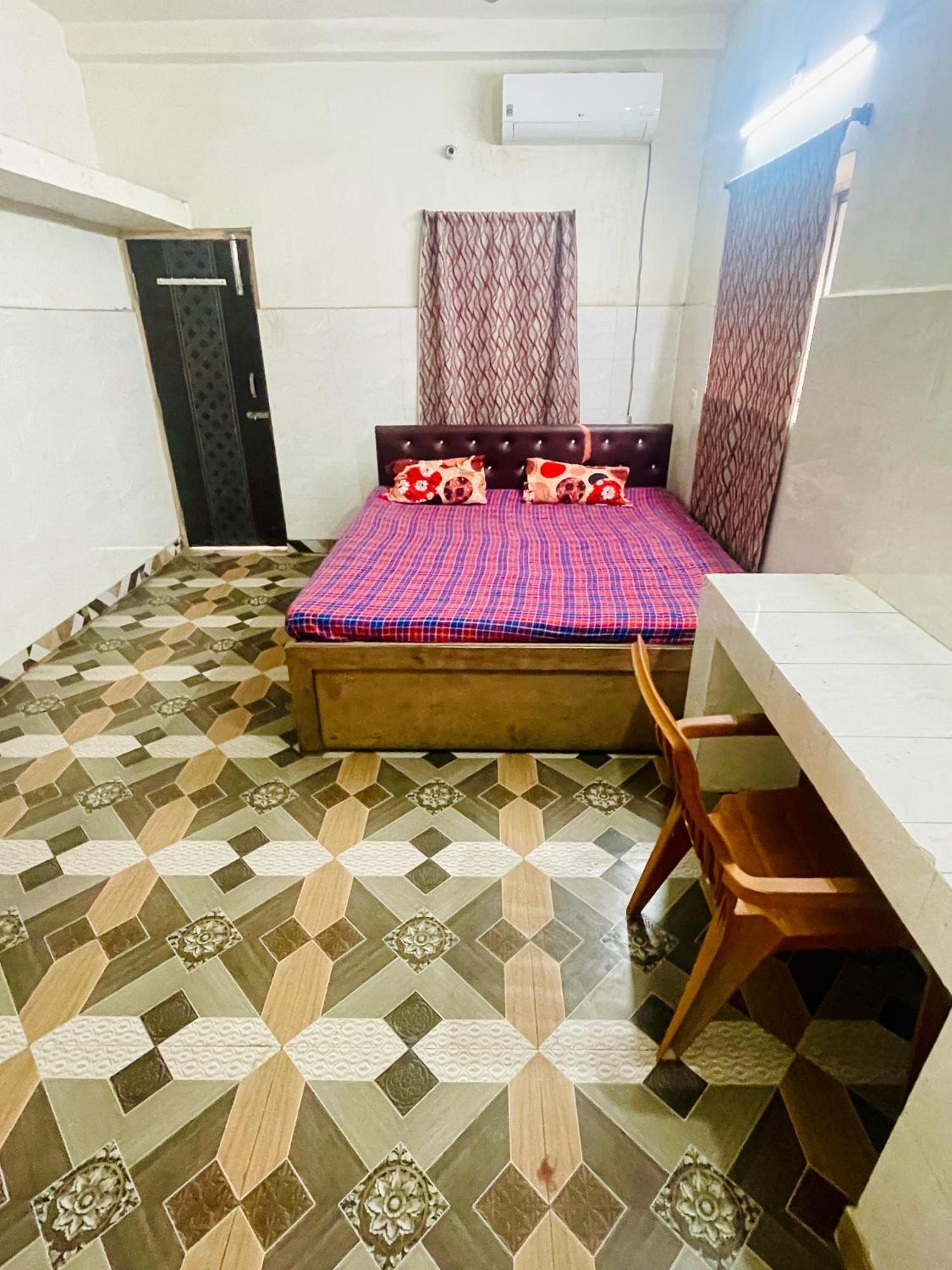 Om Guest House Patna  Esterno foto