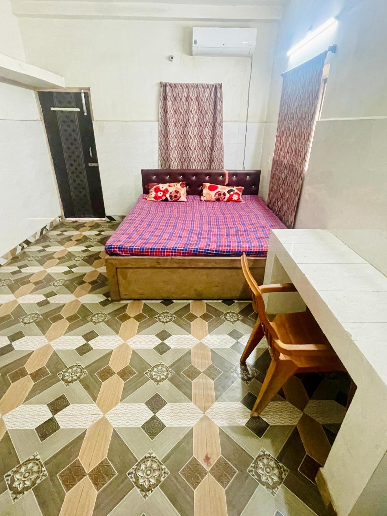 Om Guest House Patna  Esterno foto